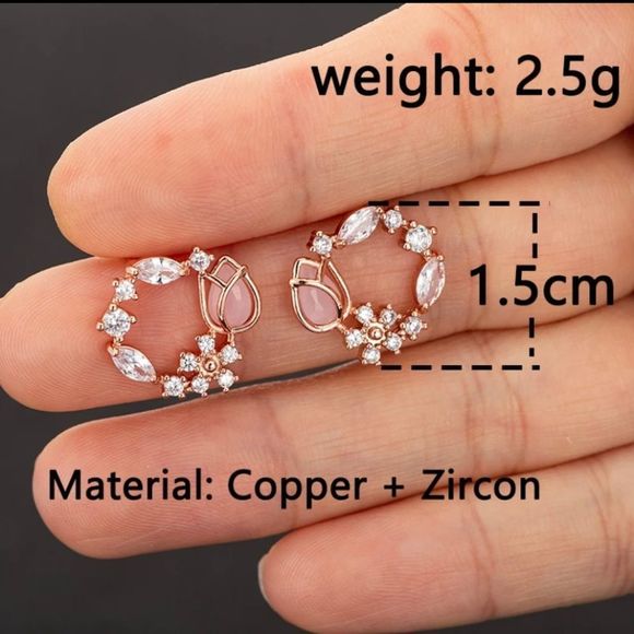 🌷 Romantic Tulip Necklace & Earrings Set 🌷 - Picture 2 of 5